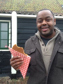 Get that warm and toasty stroopwafel with melting caramel inside!