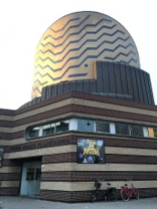 The Planetarium. We didn't have enough time to go in but it looked so neat.