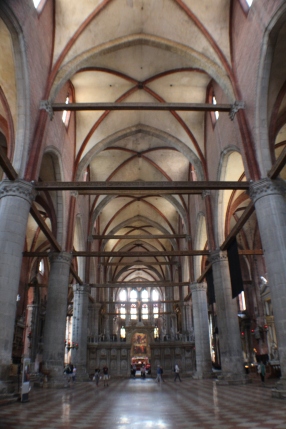 Inside arches of Chiesa del Frari